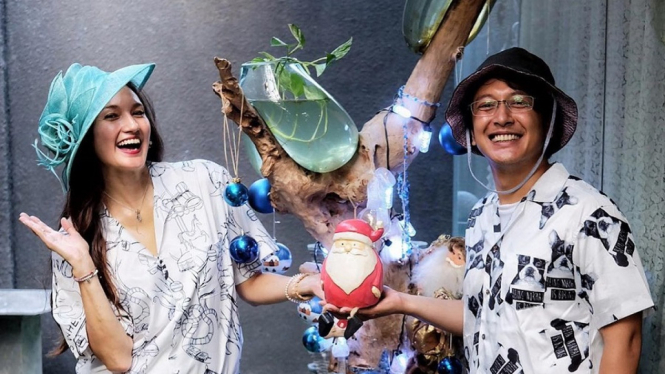 Begini Gaya Perayaan Natal Nadine Chandrawinata dengan Suaminya Dimas Anggara yang Beda Agama (Foto Instagram)