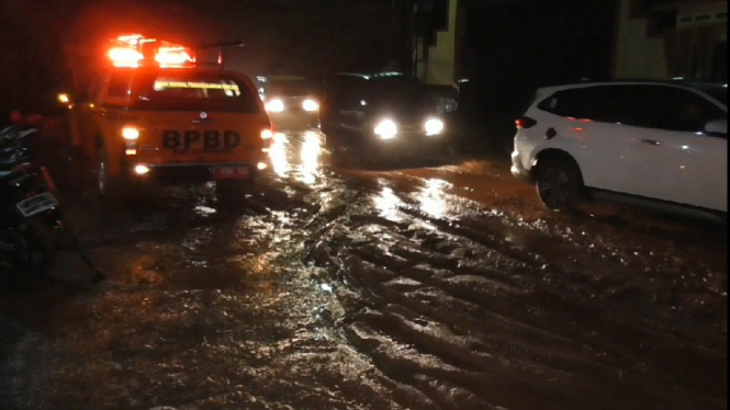 banjir lumpur garut 1