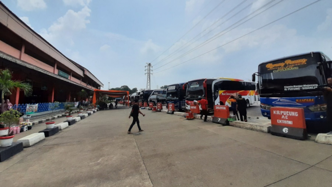 Antisipasi Lonjakan Penumpang, Terminal Kampung Rambutan Siapkan 300 Bus