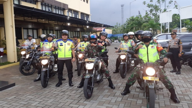 Detik-Detik Pergantian Tahun, Kapolres Pelabuhan Tanjung Priok Lakukan Patroli (Foto Humas Polres Pelabuhan Tanjung Priok)