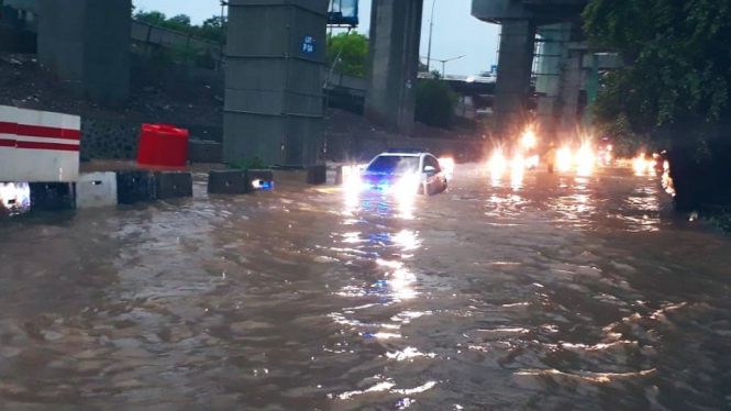 banjir melanda ibu kota
