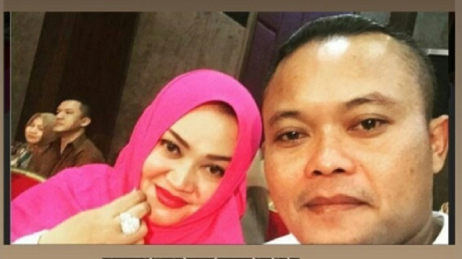 (Sule dan almarhumah Lina Jubaidah/ Foto: Instagram@@ferdinan_sule)