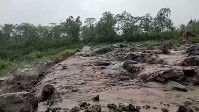 BANJIR LAHAR DINGIN