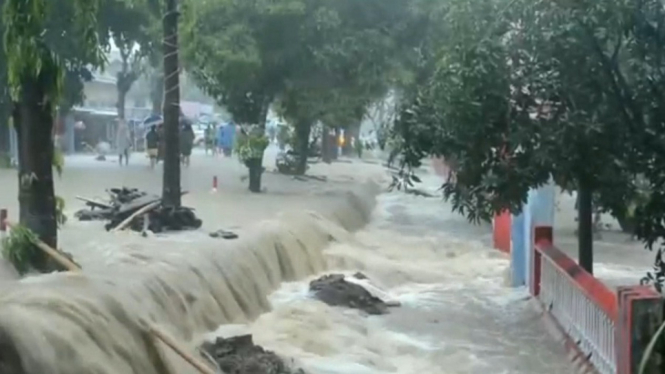 trans sulawesi banjir