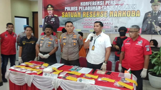 Jajaran Polres Pelabuhan Tanjung Priok Bongkar Peredaran Gelap Narkotika Jaringan Kepri – Madura (Foto Humas Polres Pelabuhan Tanjung Priok)