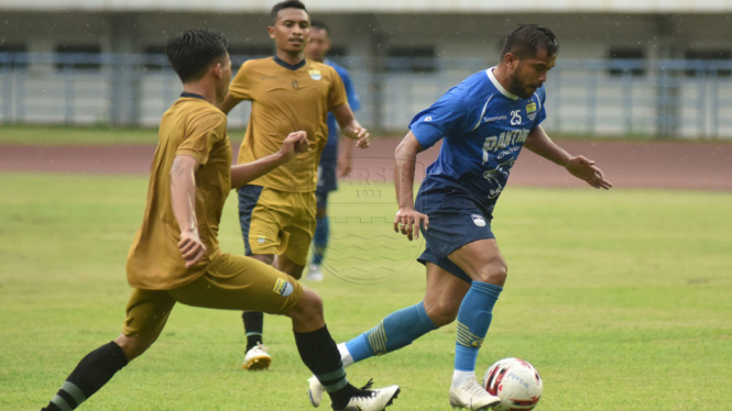 Zulham Zamrun tampil di laga ujicoba persib 2020