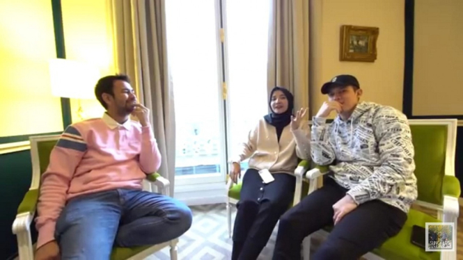 (Raffi Ahmad-Zaskia Sungkar-Irwansyah/ Foto: vlog The Sungkar Family)