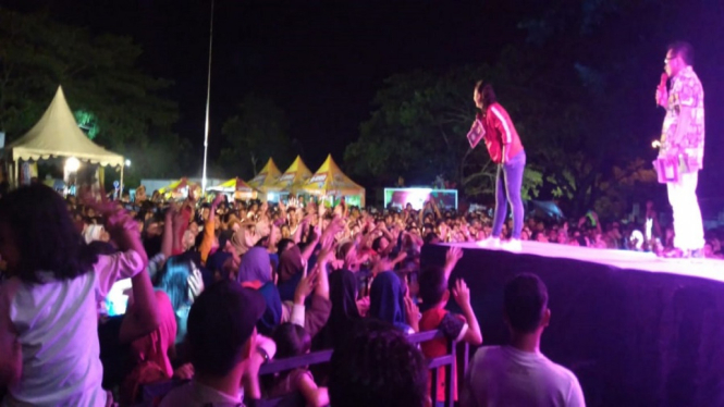 Lagu 'Selamat Ulang Tahun' dari Bomerang Menjadi Penutup Ada ANTV di Serang (Foto Erik Kusumah)