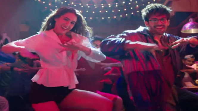 Rencana Tayang di Valentine Day, Film Kartik Aaryan dan Sara Ali Khan 'Love Aaj Kal' Dibajak di Internet (Foto Tangkap Layar Film)