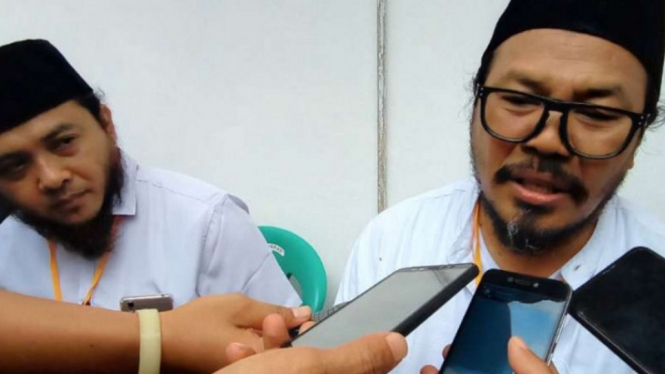 Vokalis Band 'Jamrud' Krisyanto, Mendaftarkan Diri Ikut Pilkada Pandeglang (Foto vivanews,com)