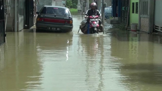 PULUHAN RUMAH TERENDAM BEKASI