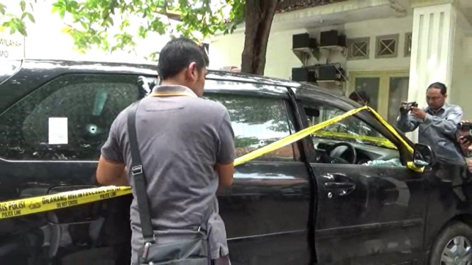 Polrestabes Surabaya Berondong Mobil Pelaku Begal, 3 Tersangka Tewas