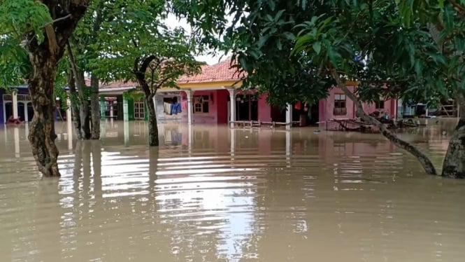 Banjir Rendam 26 Kecamatan di Karawang Mulai Berangsur Surut