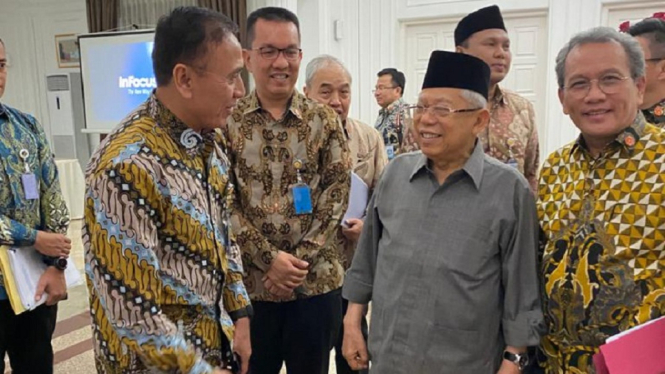 Wakil Presiden Republik Indonesia, Prof. Dr. KH. Ma'ruf Amin meminta Mochamad Iriawan sebagai Ketua Umum PSSI agar Liga 1 2020 sehat dan berkualitas