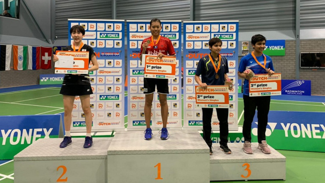 (Dutch Junior International 2020) Saifi Rizka Nurhidayah naik podium juara setelah mengalahkan Lee So Yul (Korea)