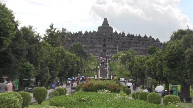 Kunjungan Turis Asing ke Candi Borobudur Turun Drastis Akibat Corona