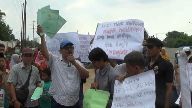 PULUHAN WARGA DEMO LRT