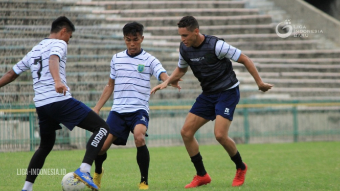 Lawan Borneo FC Persela Hanya Membawa Satu Pemain Asing