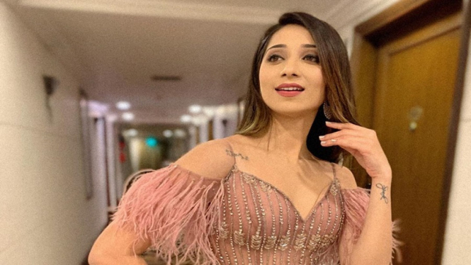 Profil Si Cantik Vrushika Mehta Bintang Serial Bollywood 'Yeh Teri Galiyan' ANTV (Foto Instagram @vrushyy)