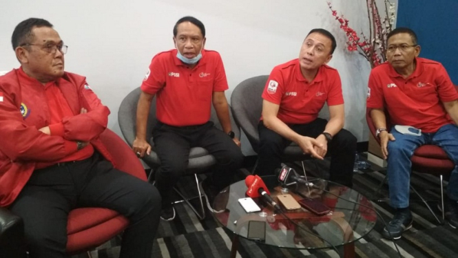 Rapat bersama PSSI dan PT Liga Indonesia Baru (LIB) untuk penghentian sementara Liga 1 dan Liga 2 di Stadion Batakan, Balikpapan, Kalimantan Timur, Sabtu 14 Mar