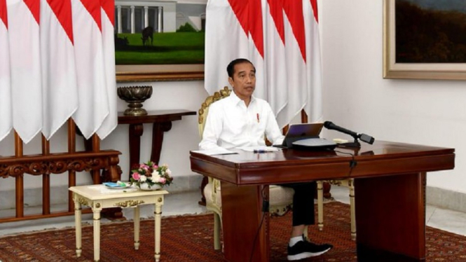 jokowi melakukan teleconference foto twitter jokowi