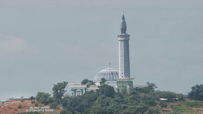 Shalat Jumat Tetap Dilaksanakan di Masjid Raya Nur Illahi Pulau Dompak, Kepri (Foto Istimewa)