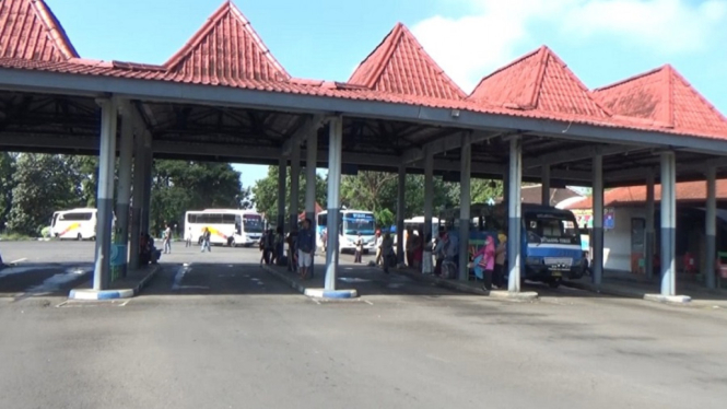 Dampak Corona, Terminal Bus Kepuhsari di Jombang Sepi