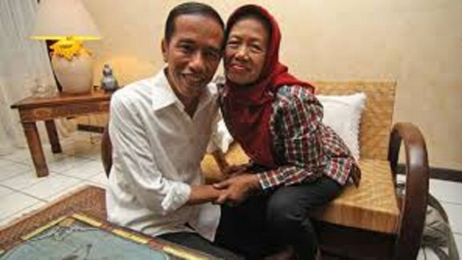 Sujiatmi, Ibunda Presiden Jokowi, Sosok Pelantun Kidung 'Tak Lelo Lelo Ledung' (Foto: Istimewa)