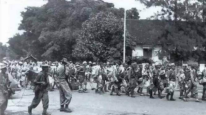 The Long March of Siliwangi, Film Perdana Indonesia