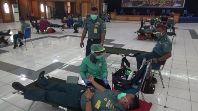 Dampak Covid-19, PMI Surabaya Kekurangan Stok Darah, Ribuan Anggota TNI AL Donorkan Darah