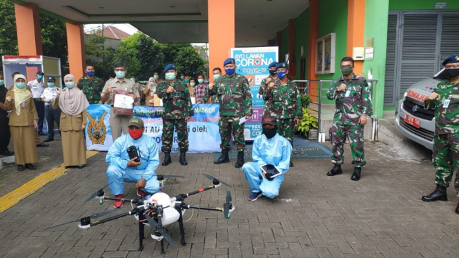 TNI AU Bantu APD dan Semprotkan Disinfektan dengan Menggunakan Drone (Foto ANTV-Bambang)