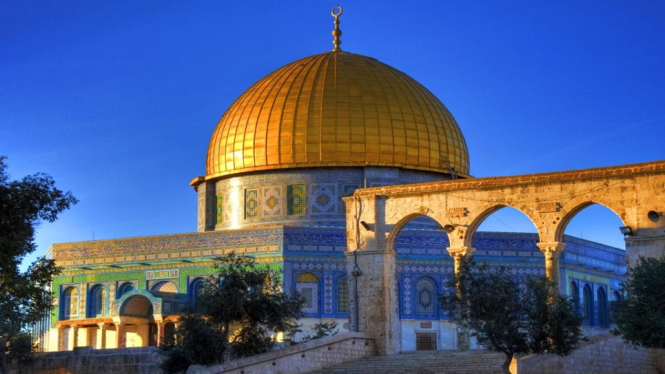 Otoritas Masjidil Aqsa Meniadakan Salat Tarawih Berjamaahh (Foto Reuters)