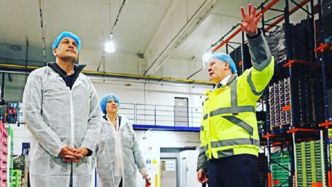Perdana Menteri Irlandia, Leo Varadkar Menjadi Dokter Selama Krisis COVID-19 (Foto Instagram)