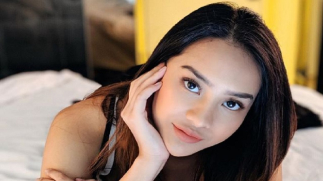 Anya Geraldine Posting Video Call Halu dengan Angga Yunanda, Begini Reaksi Pacarnya (Instagram/@anyageraldine)