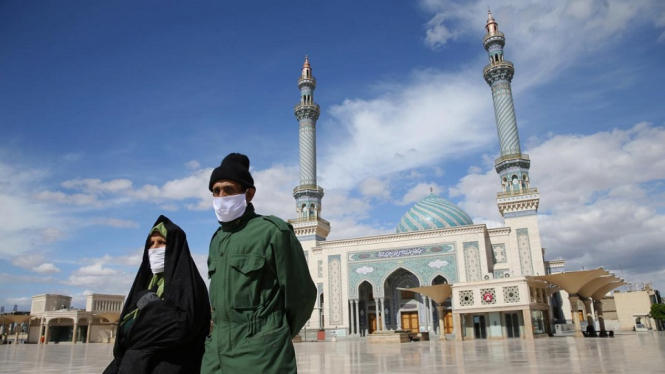 Iran Segera Buka Kembali Masjid-masjid di Area Bebas Corona