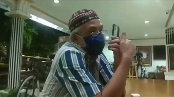 Gubernur Jateng Ganjar Pranowo Mengaku Ditelpon Penemu Obat Virus Corona Covid-19, Ini Faktanya (Foto Tangkap Layar Video Instagram @ganjarpranowo)