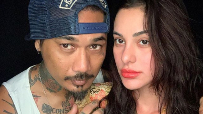 Curhat Nora Alexandra Tentang Jerinx SID: Pribadi yang Keras Kepala dan Sulit Dibungkam (Foto: Instagram/@jrxsid)