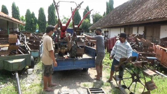 Dampak Covid-19 Puluhan Petani Gadaikan Traktor Demi Kebutuhan Hidup
