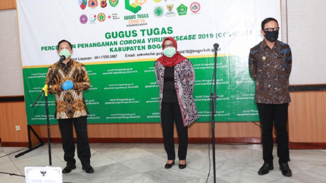 Mendagri Tito Karnavian Salurkan Bantuan Yayasan Temasek ke Pemkab dan Pemkot Bogor (Foto Puspen Kemendagri)