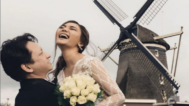Jadi Suami Rina Nose, Josscy Aartsen Mengaku Kerap Mendapat Komentar Julid dari Netizen (Foto: Instagram/@rinanose16)
