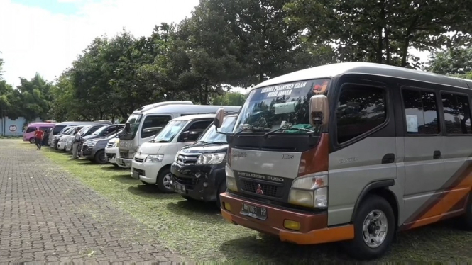 95 Mobil Travel Gelap Bawa 719 Pemudik Terjaring Polda Metro Jaya