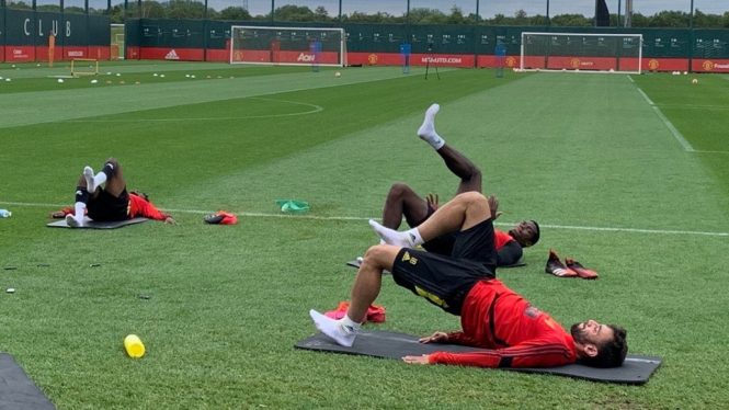 Paul Pogba telah mengikuti latihan bersama skuad Manchester United jelang Liga Inggris kembali bergulir