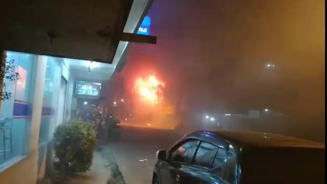 Peristiwa Kebakaran yang Menghanguskan Toko Terjadi di Jalan Merdeka Kota Bogor (Foto Tangkap Layar Video)