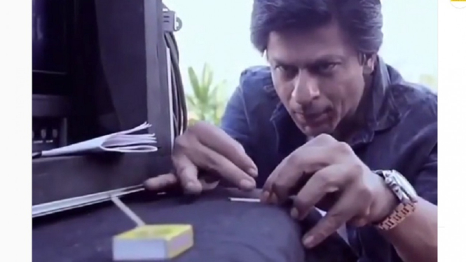 Video Viral Saat Shah Rukh Khan Berakrobat Menghibur Kru di Lokasi Syuting (Tangkap Layar Video Instagram)