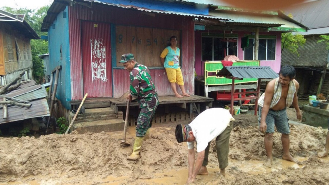 BPBD dan Basarnas Masih Cari 4 Warga Jeneponto yang Hilang Terseret Banjir