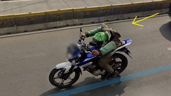 Foto Viral Pengendara Ojol Tanpa Kepala Tengah Melintas di Jalan, Ini Faktanya (Foto Instgram)
