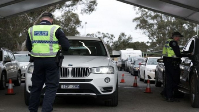 pemeriksaan kendaraan di australia abc news