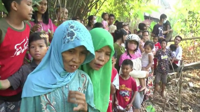 Gempar! Dikira Boneka Mengapung di Sungai, Ternyata Mayat Bayi