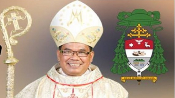 Mengejutkan, Uskup Agung di Medan, Mgr Kornelius Sipayung Positif Virus Corona (Foto Instagram)