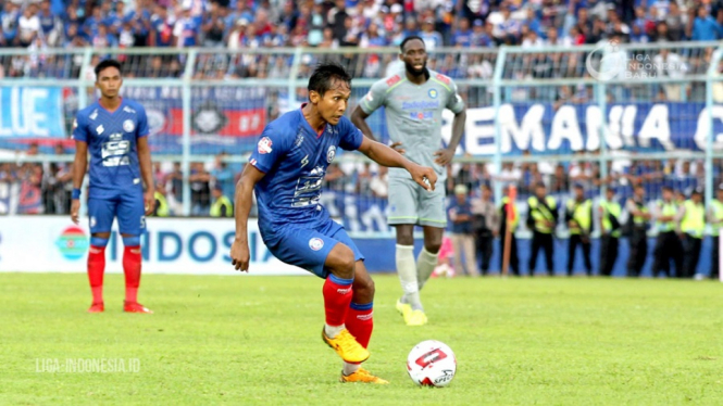 Kapten Arema FC Hendro Siswanto menyambut baik keputusan PT Liga Indonesia Baru